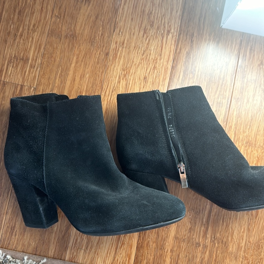 La Canadienne Booties View 3
